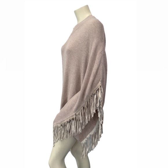 Ecru Women’s Fringe Poncho Sweater Knit V-Neck Taupe Beige Boho Cozy Wrap - Picture 2 of 11